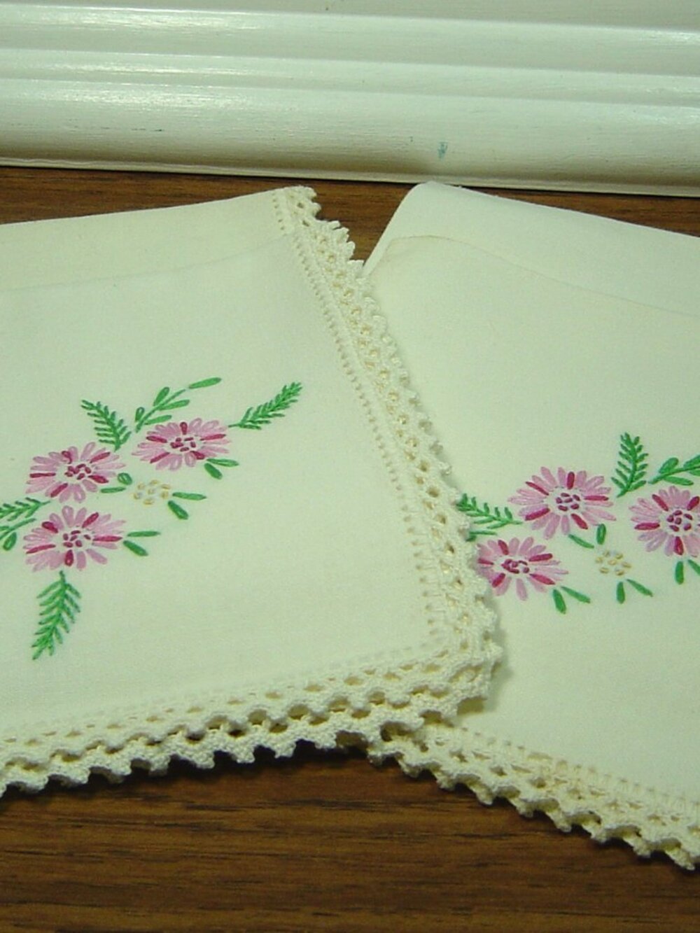 Lot of 4 vintage embroidered napkins-floral design-crocheted edges-12" square